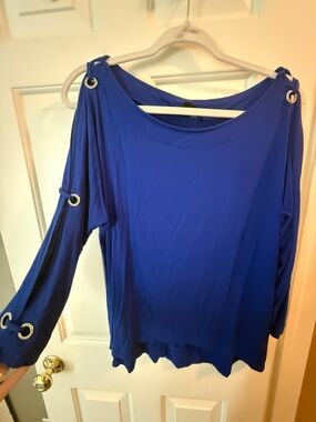 Cable & Gauge Royal Blue Grommet Detail Top